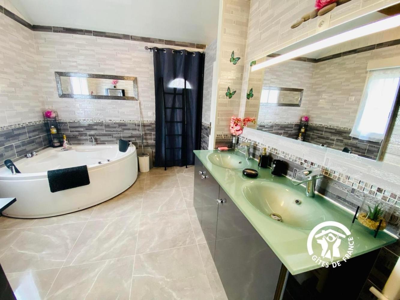 Le Cosy Occitan Villa Chaleureuse Independante Baignoire Terrasse Jardin Каркасон Екстериор снимка